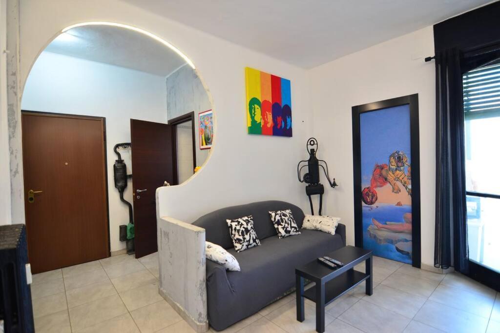 Pollyhouse -